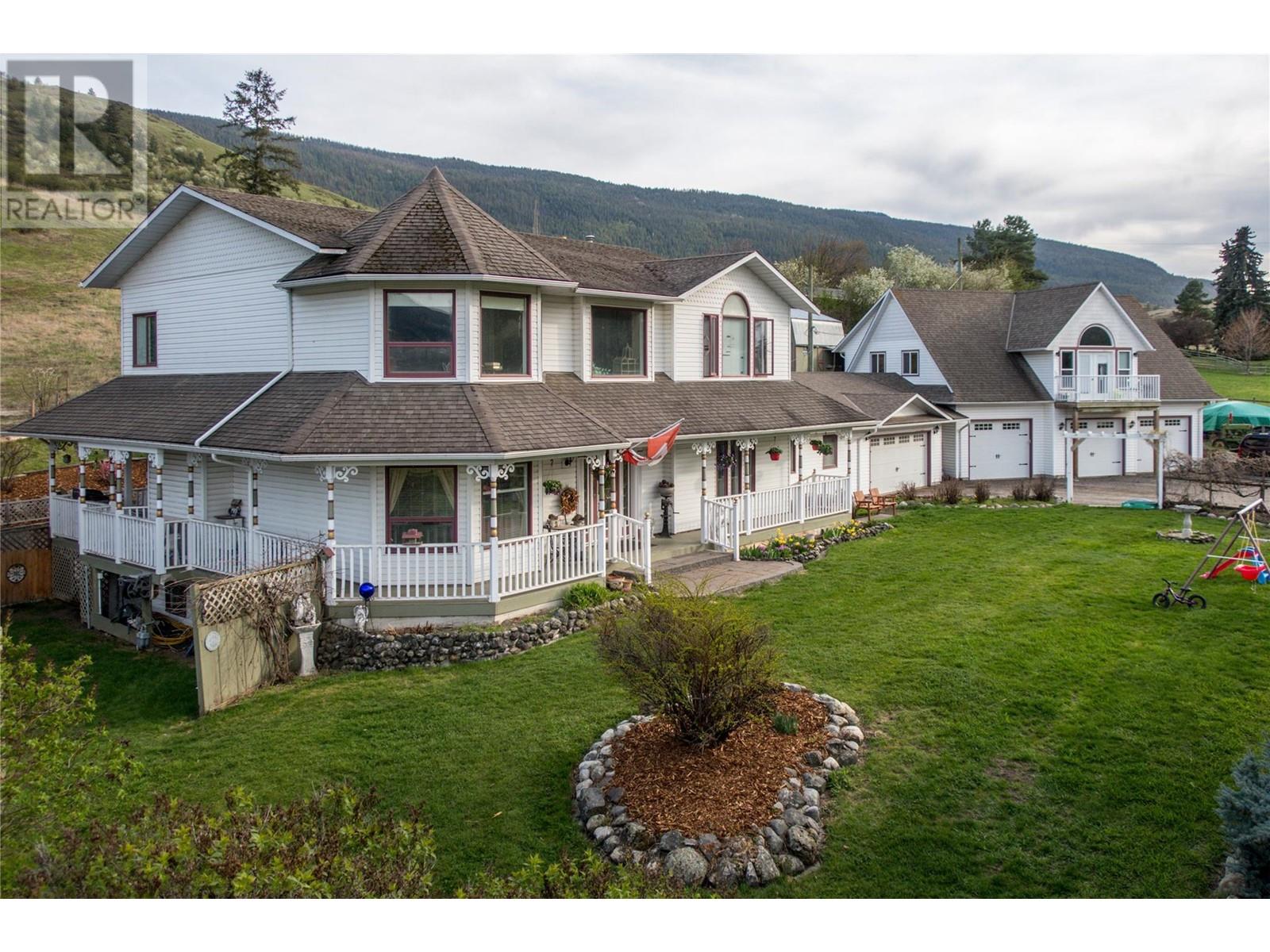 6655 Cosens Bay Road, Coldstream, British Columbia  V1B 1N7 - Photo 4 - 10342073