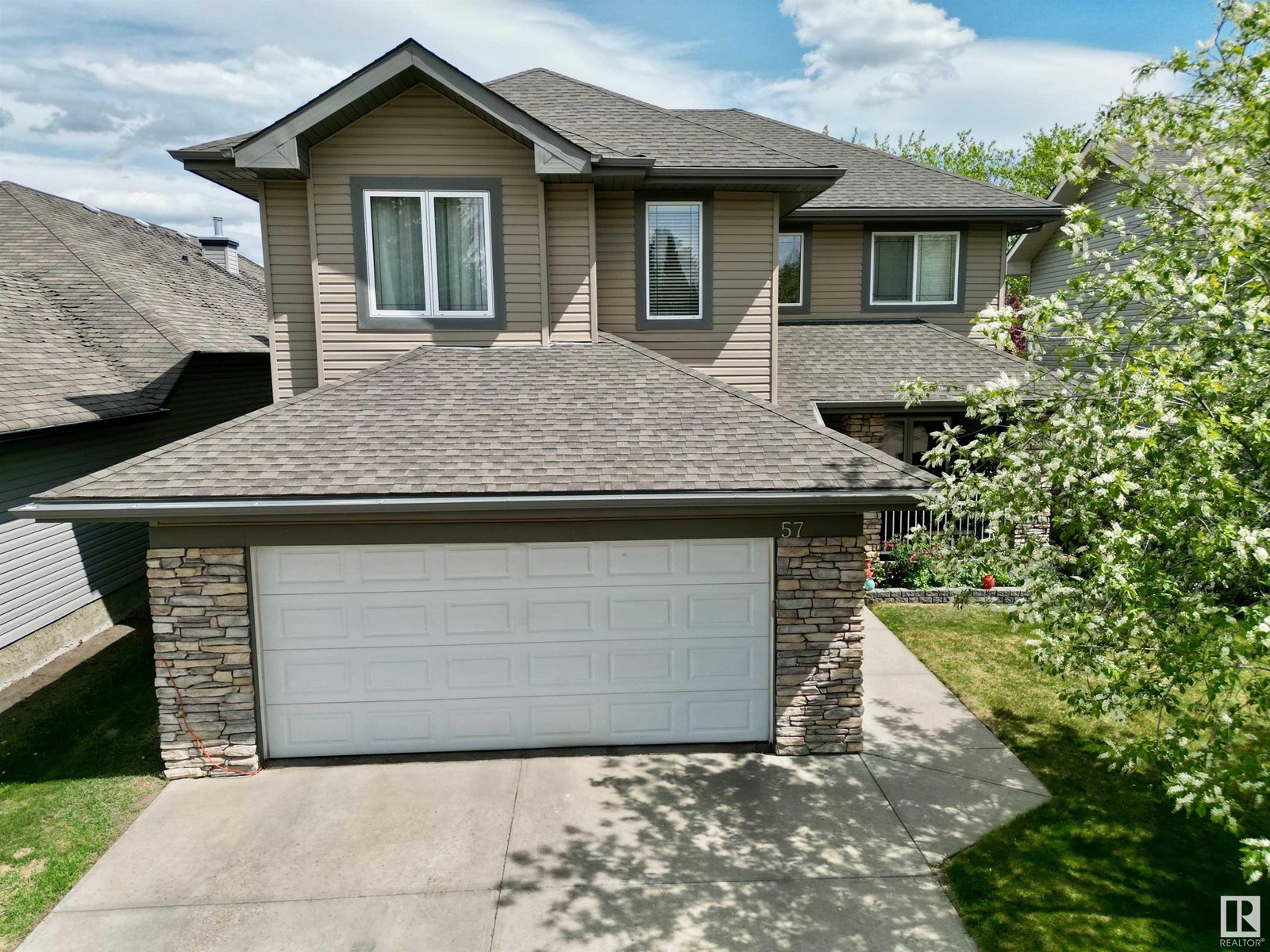 Property at 57 Homestead Crescent NW image 3