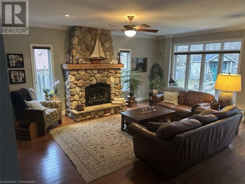 Photo 3 of 50 for 327 Richmeadow Road