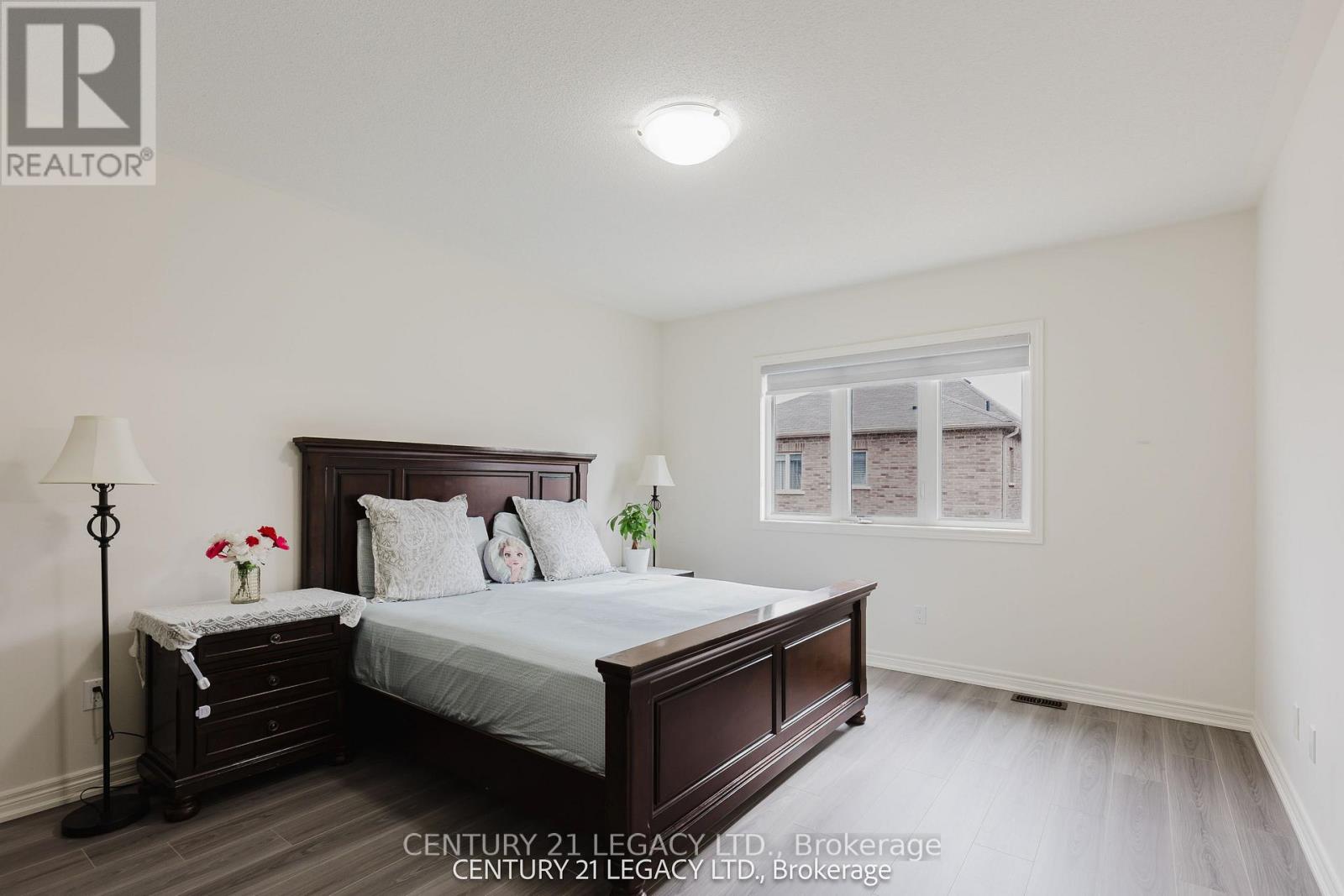180 Agro Street, Hamilton, Ontario  L8B 1X7 - Photo 32 - X12140503