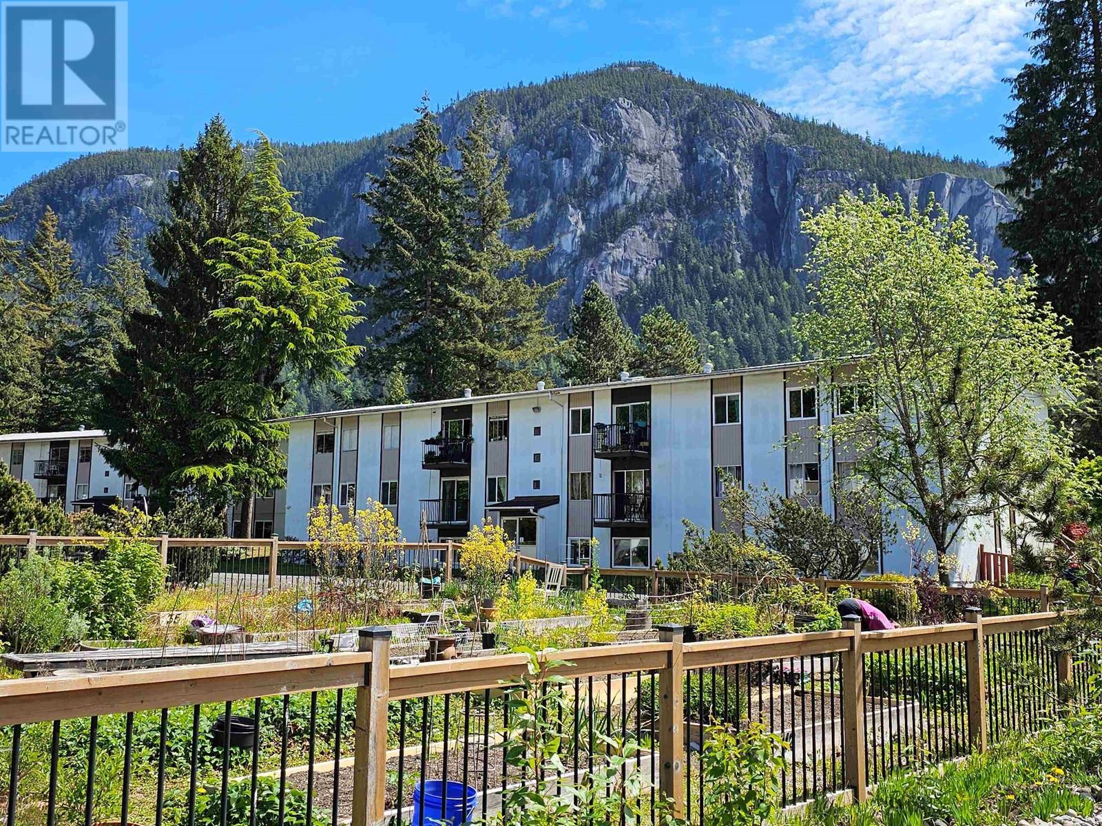 25 38175 WESTWAY AVENUE, Squamish, British Columbia