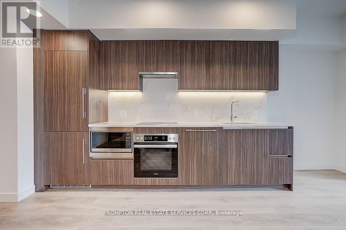 936 - 1 Concord Cityplace Way, Toronto, Ontario  M5V 0X3 - Photo 8 - C12140512