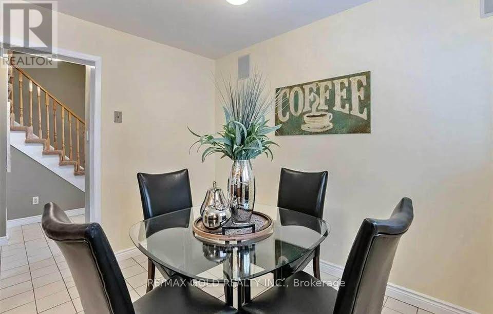 36 Windmill Boulevard, Brampton (Fletcher's Creek South), Ontario  L6Y 3E4 - Photo 13 - W12080511