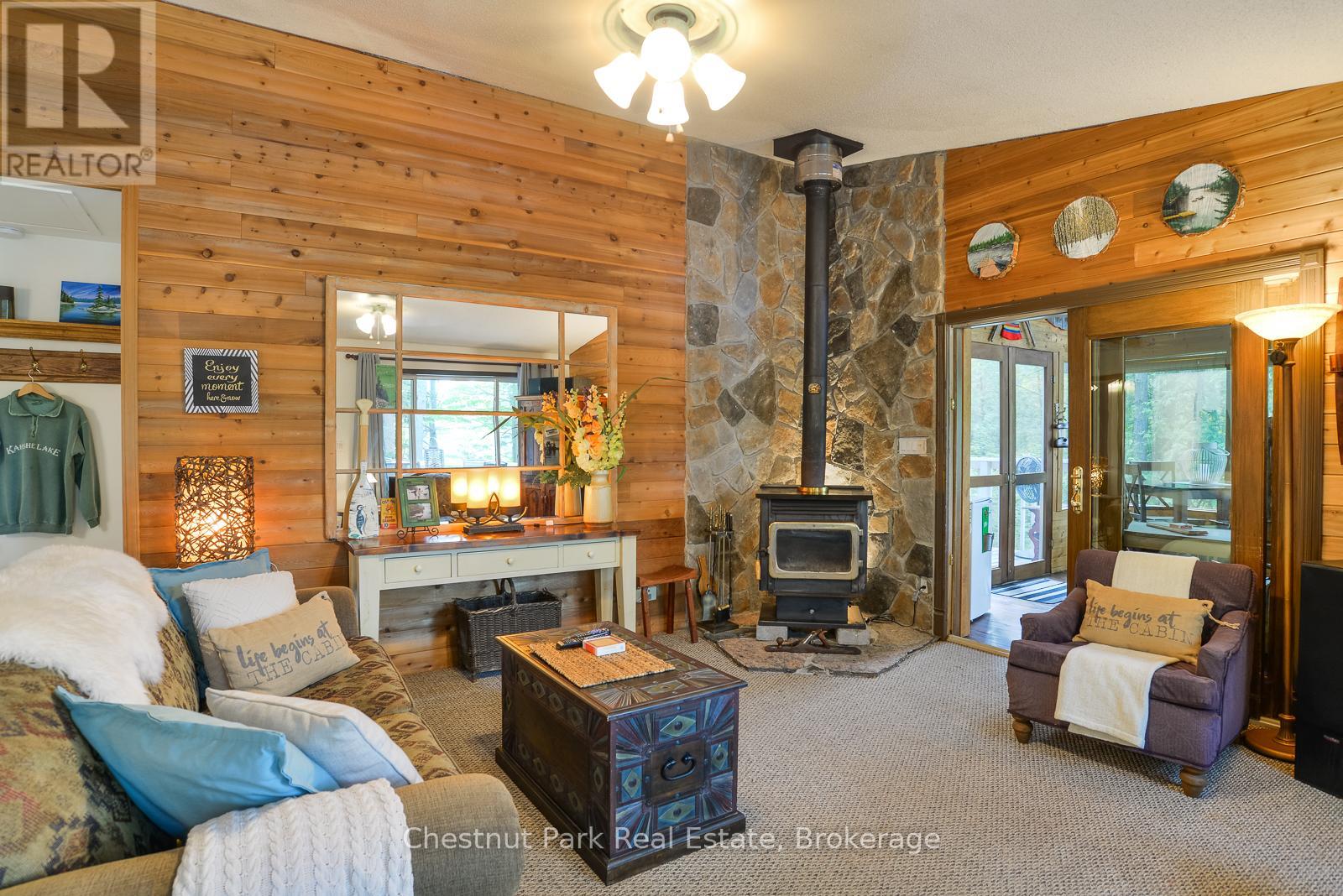4 Island 21 Kl, Gravenhurst, Ontario P0E 1G0 - Photo 12 - X12140518