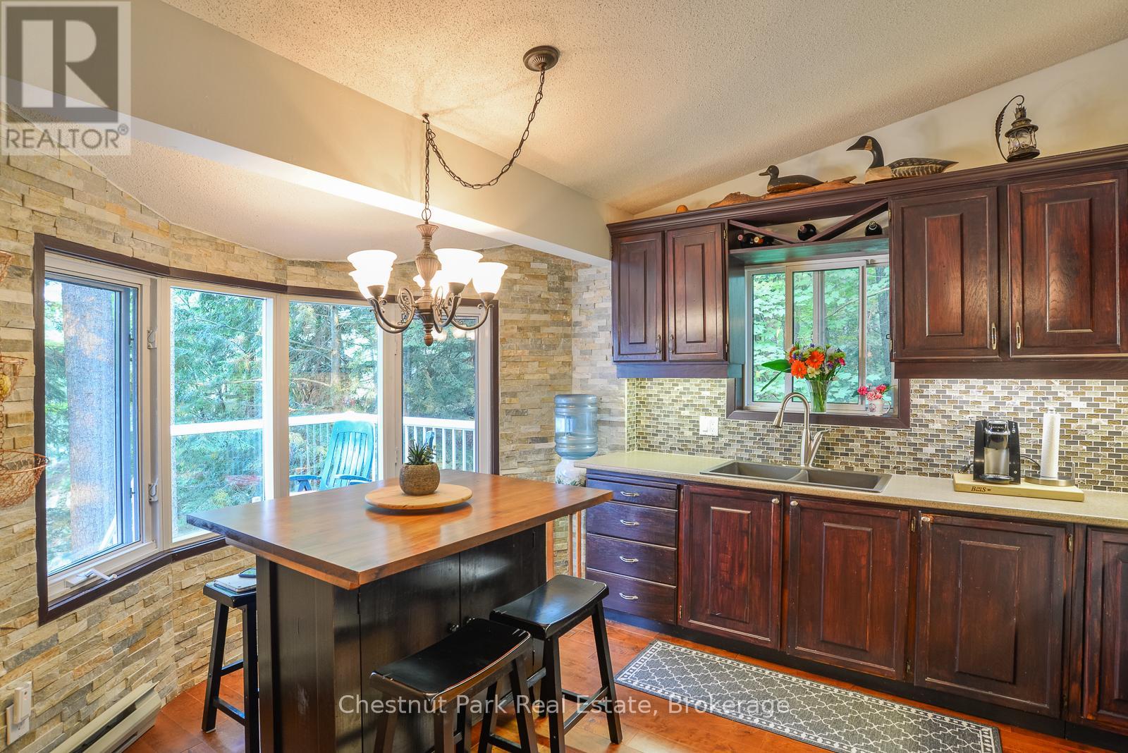 4 Island 21 Kl, Gravenhurst (Morrison), Ontario  P0E 1G0 - Photo 21 - X12140518