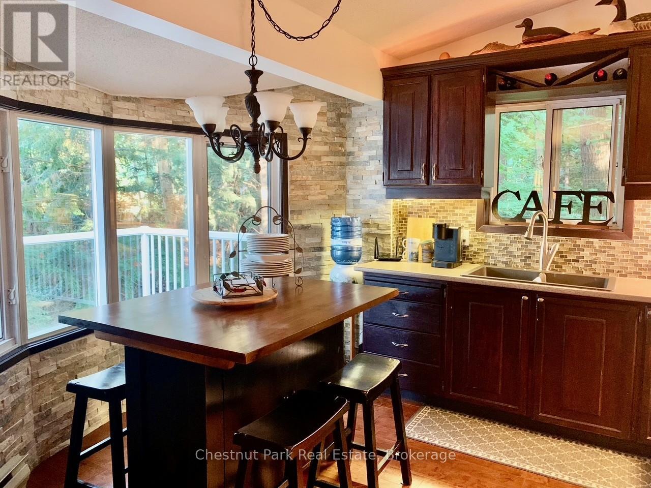 4 Island 21 Kl, Gravenhurst (Morrison), Ontario  P0E 1G0 - Photo 22 - X12140518