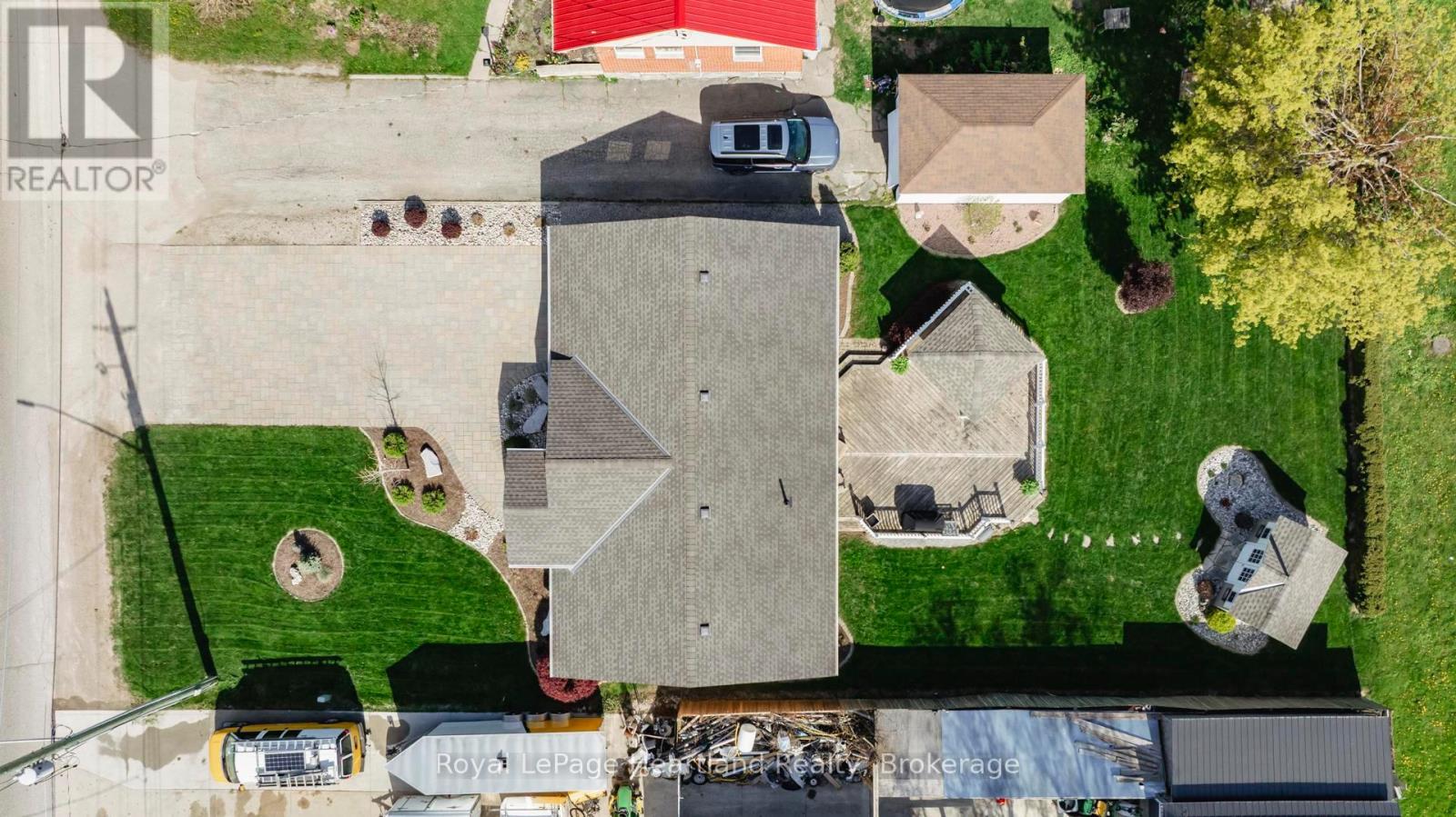 333 Ontario Street, Central Huron, Ontario  N0M 1L0 - Photo 34 - X12140521