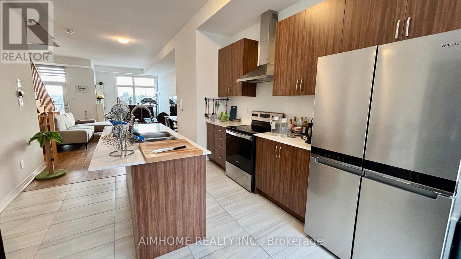 143 Markland Street, Markham, Ontario  L6C 2V6 - Photo 5 - N12140523