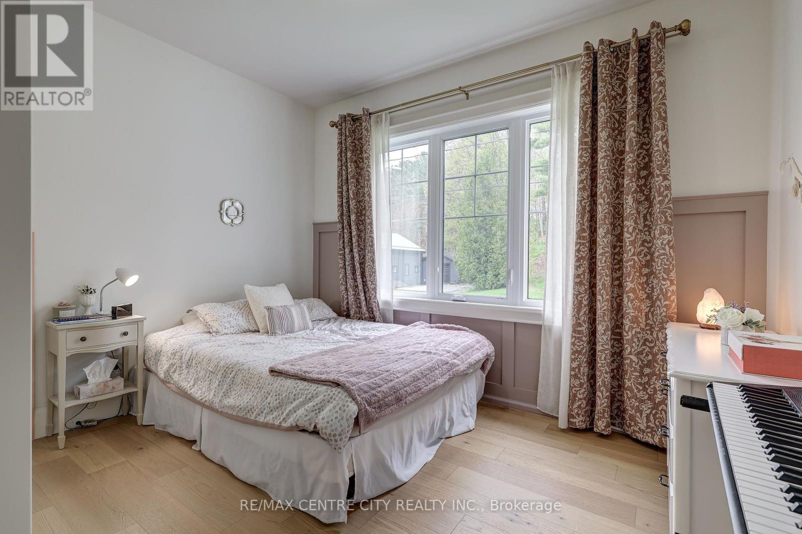 8 Oak Street, Bayham (Vienna), Ontario  N0J 1Z0 - Photo 19 - X12140558