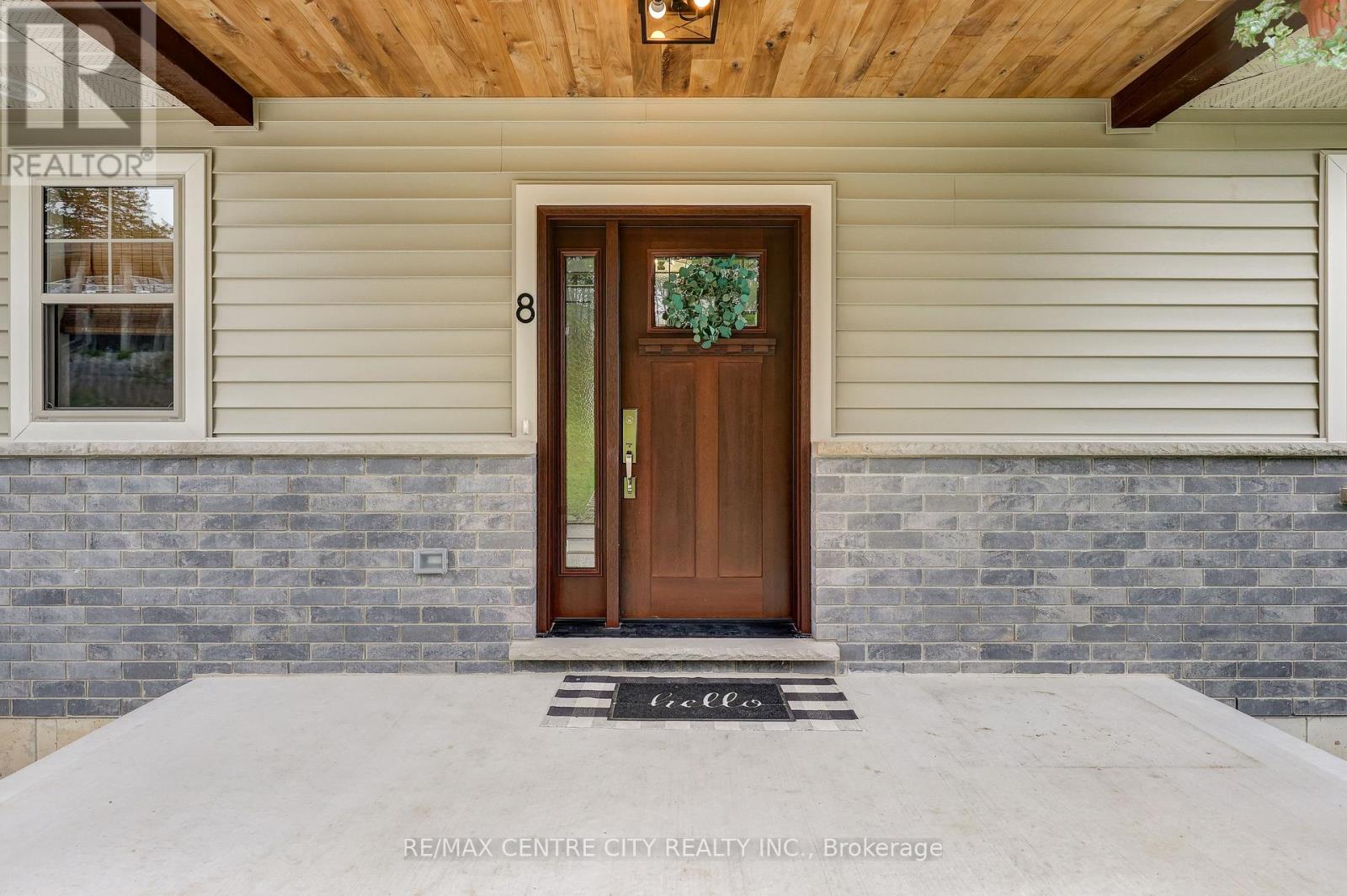 8 Oak Street, Bayham (Vienna), Ontario  N0J 1Z0 - Photo 3 - X12140558