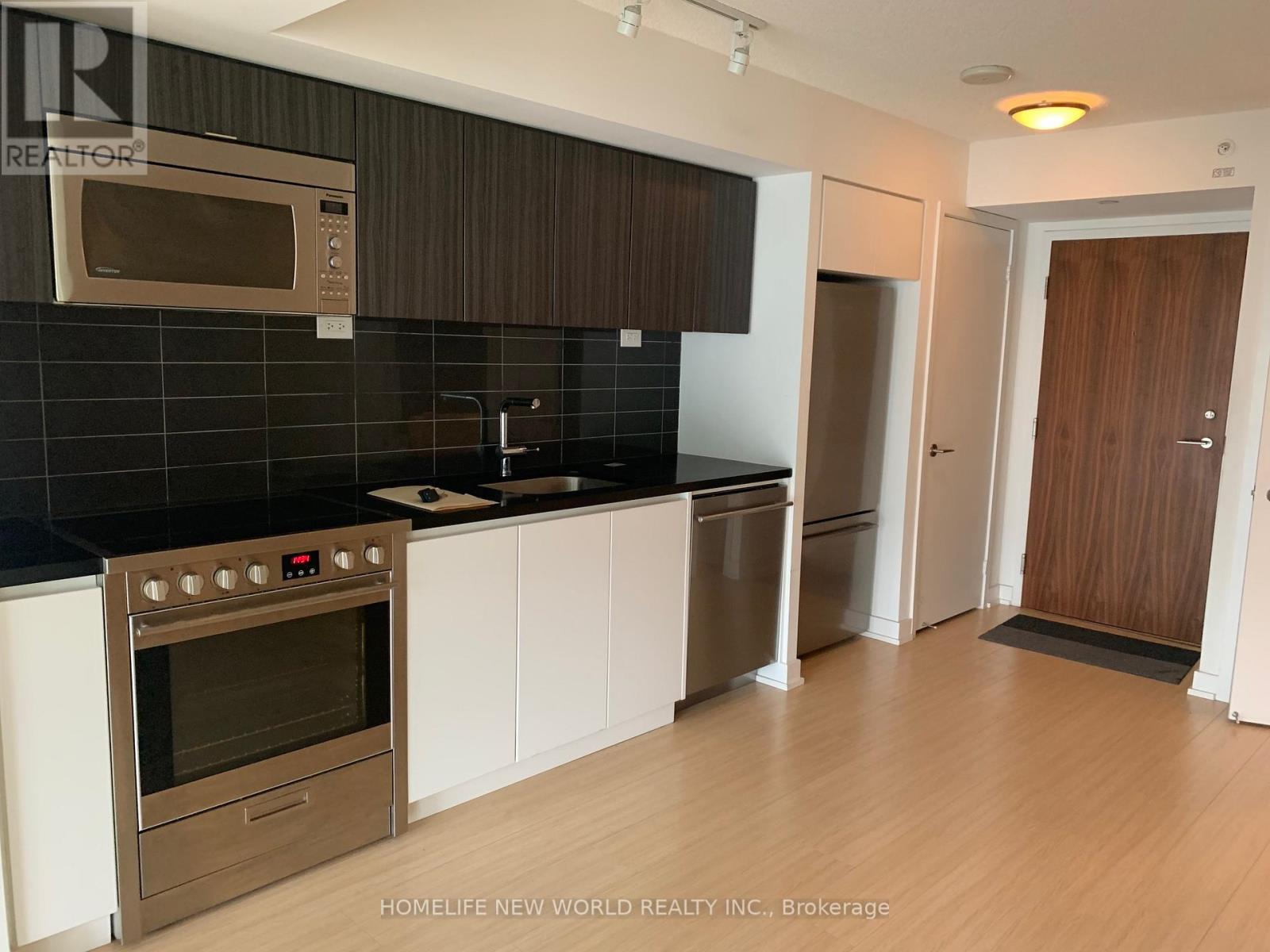 715 - 85 Queens Wharf Road, Toronto, Ontario  M5V 0J8 - Photo 2 - C12140560