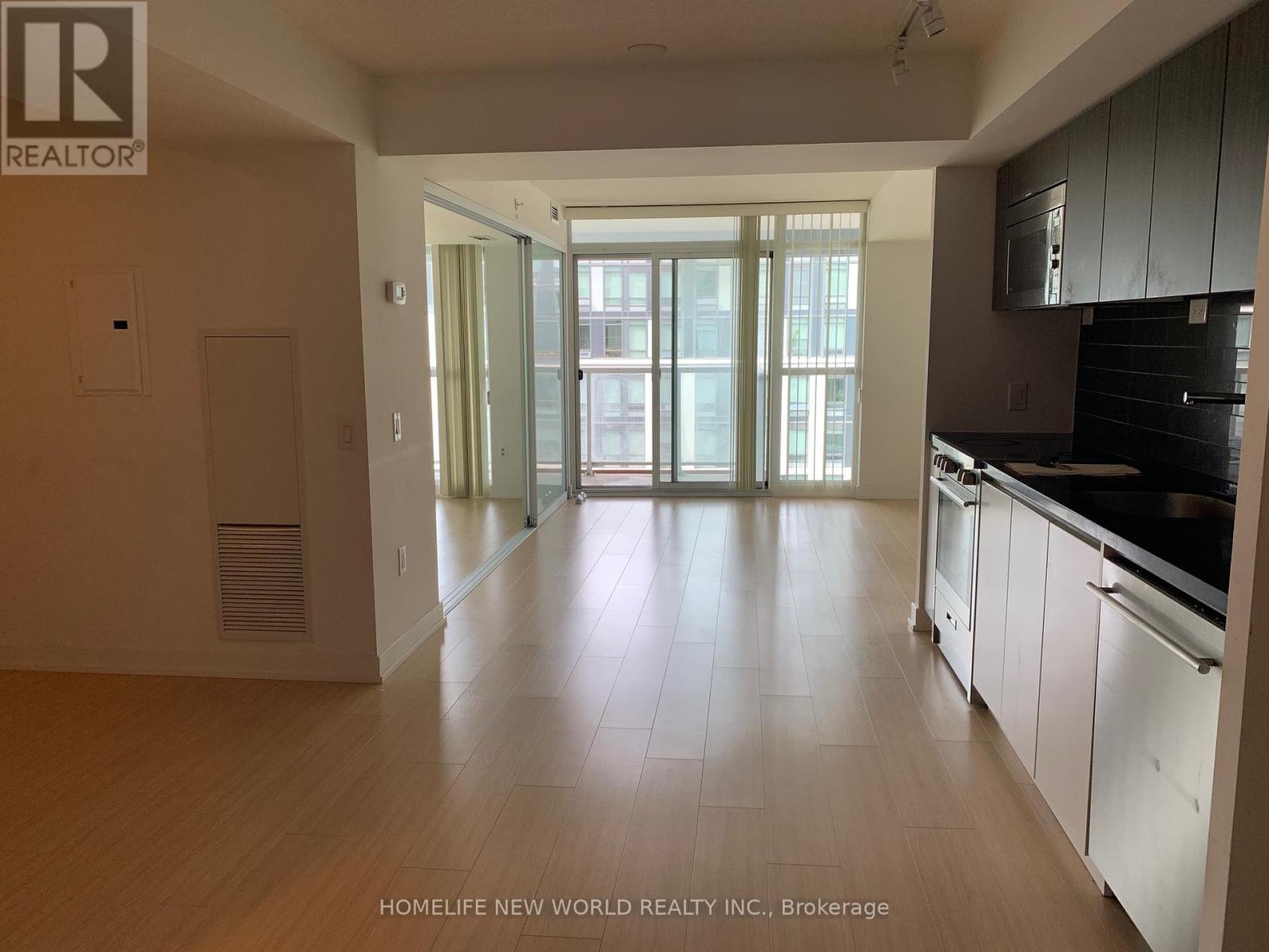 715 - 85 Queens Wharf Road, Toronto, Ontario  M5V 0J8 - Photo 4 - C12140560