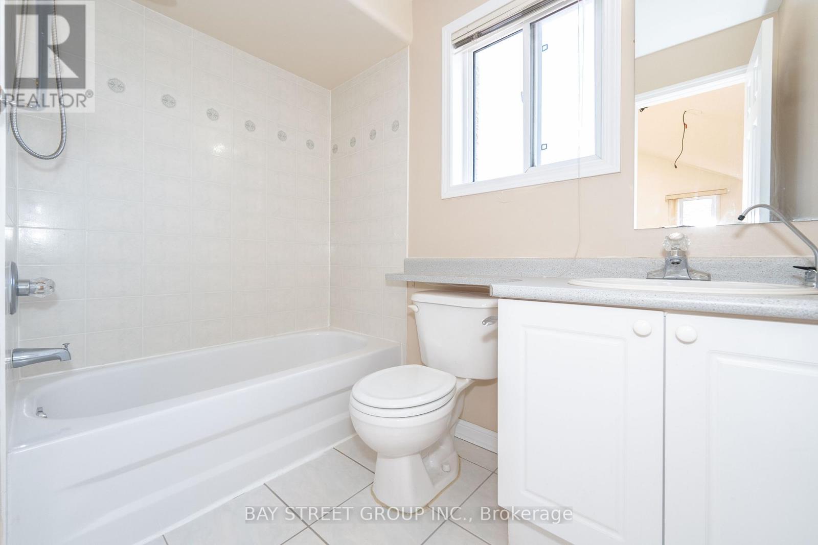 68 Sapphire Drive, Richmond Hill, Ontario  L4S 2E6 - Photo 37 - N12140527