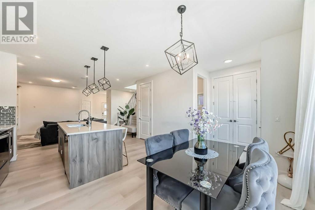 60 Midtown Close Sw, Airdrie, Alberta  T4B 4E4 - Photo 6 - A2210022