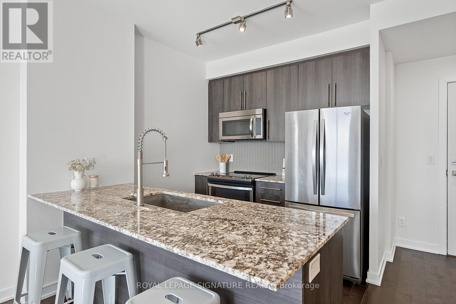 4103 - 510 Curran Place, Mississauga (City Centre), Ontario  L5B 0J8 - Photo 5 - W12140526