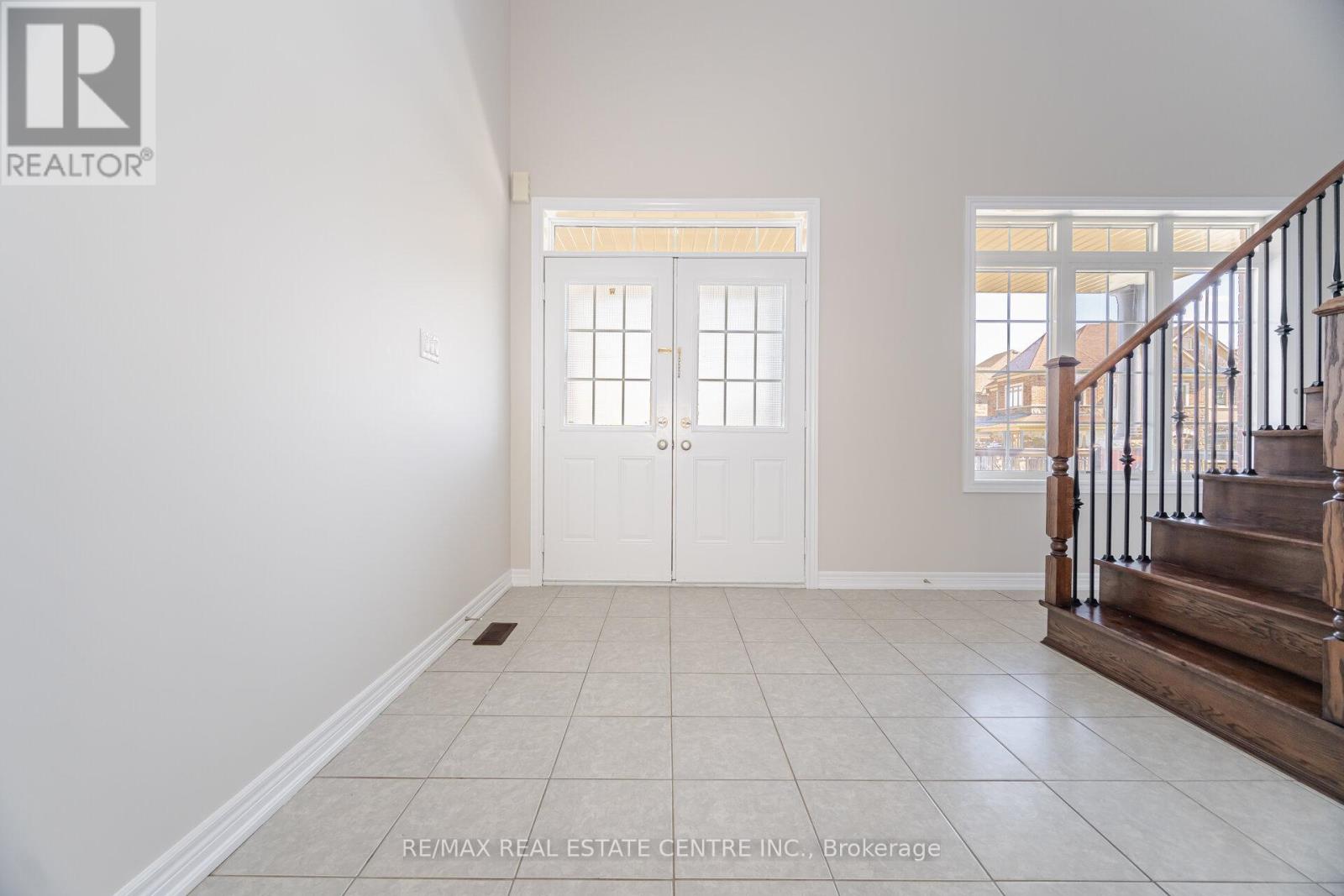 Property at 18 ELTESORO STREET image 3