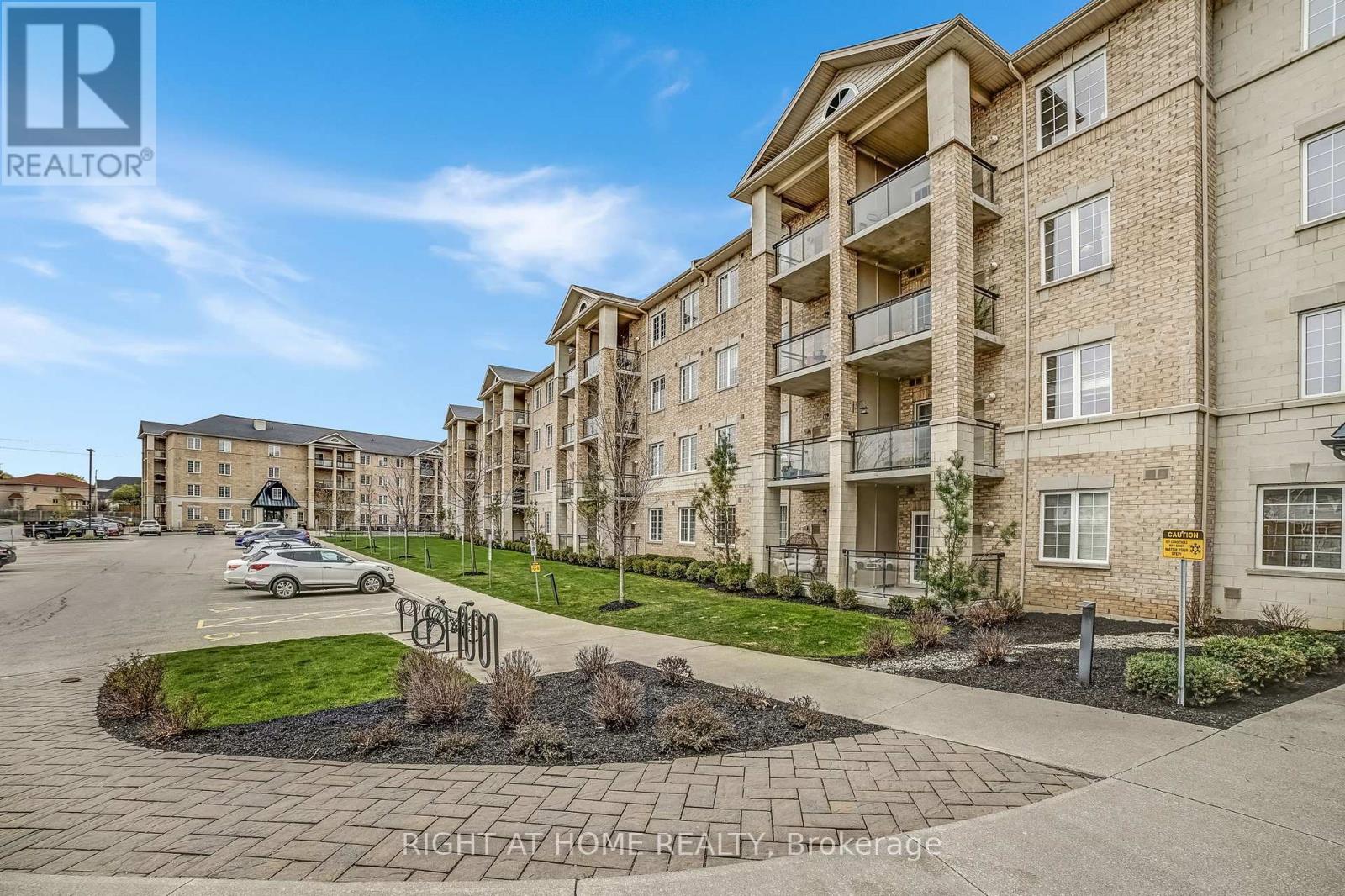 218 - 1077 Gordon Street, Guelph, Ontario  N1L 1H2 - Photo 3 - X12140542