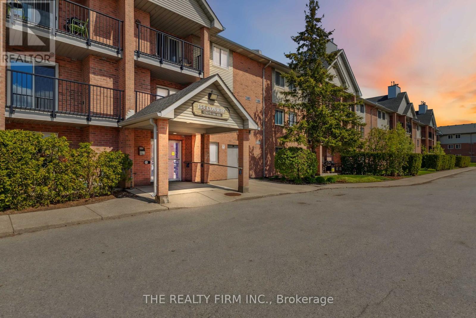 Property at 99 - 144 CONWAY DRIVE image 1