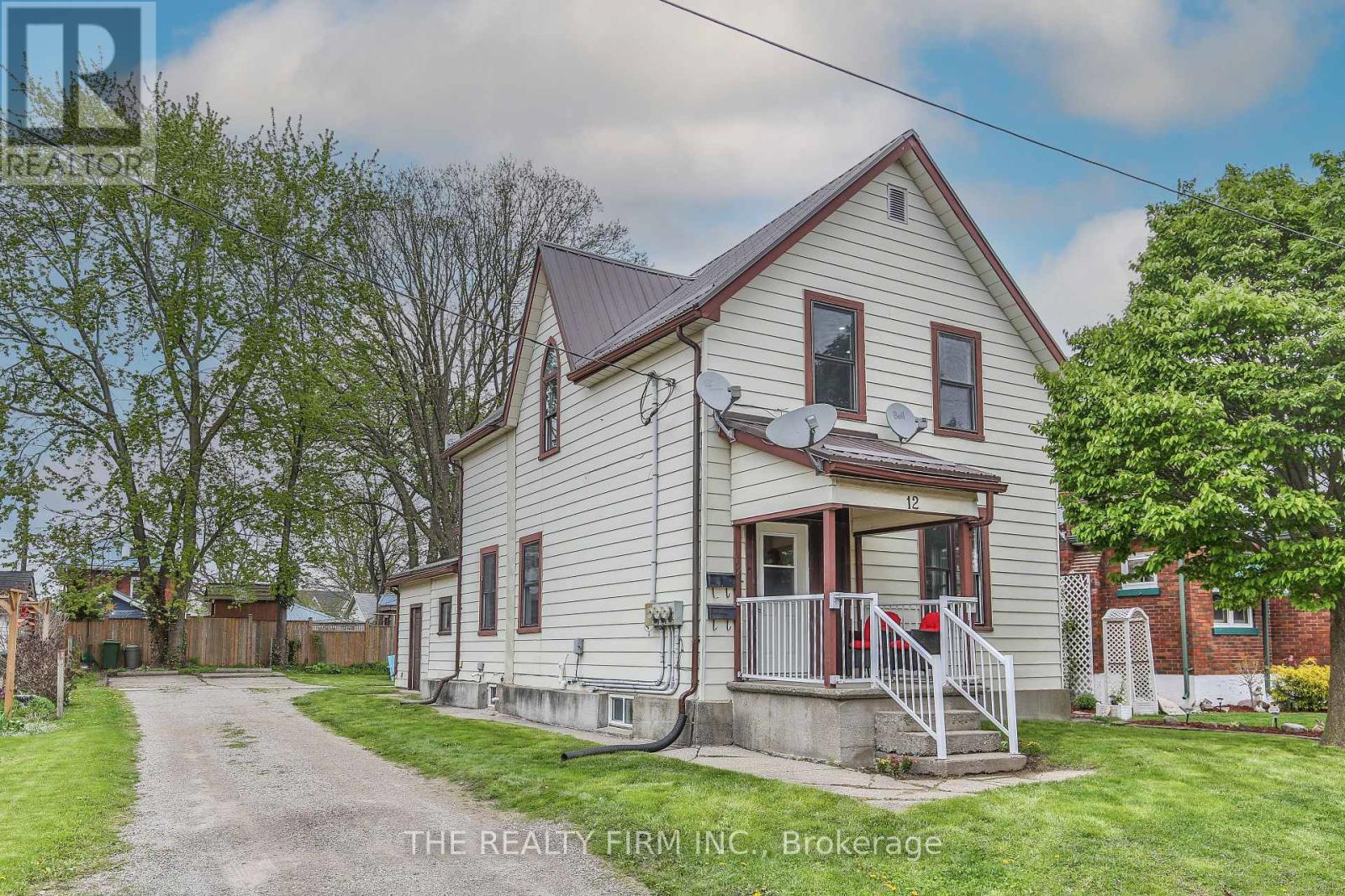 12 WELDON AVENUE, St. Thomas, Ontario