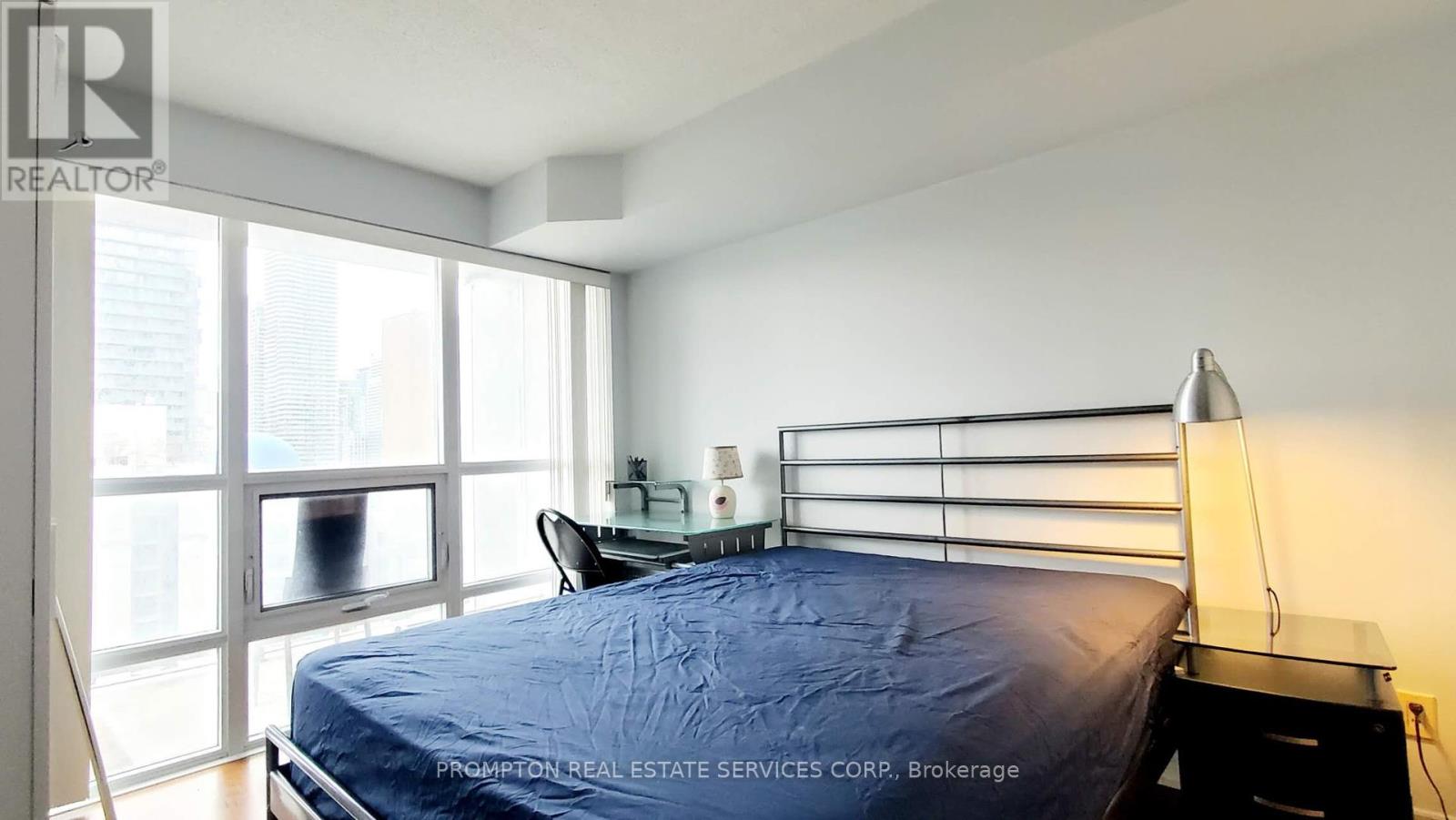 1913 - 763 Bay Street, Toronto, Ontario  M5G 2R3 - Photo 13 - C12140562
