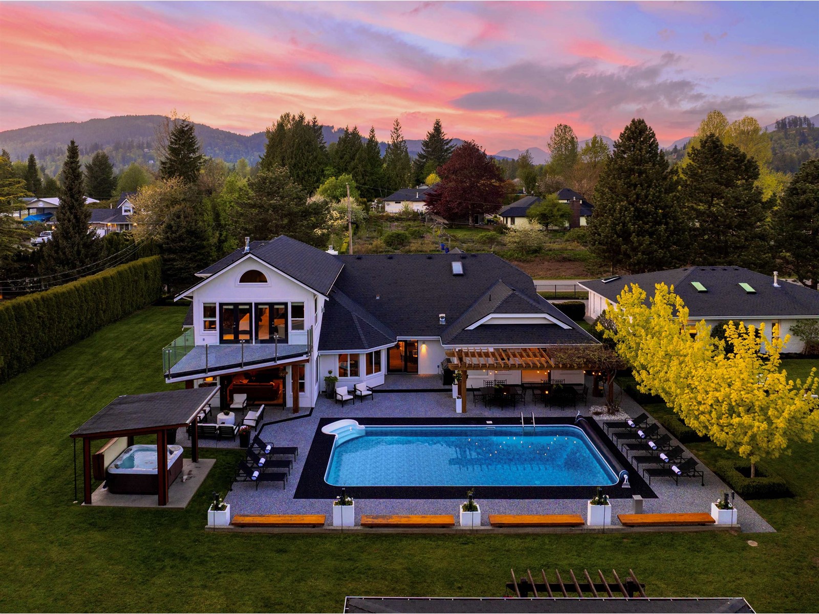 34160 York Avenue, Mission, British Columbia  V2V 6Y5 - Photo 4 - R3000473