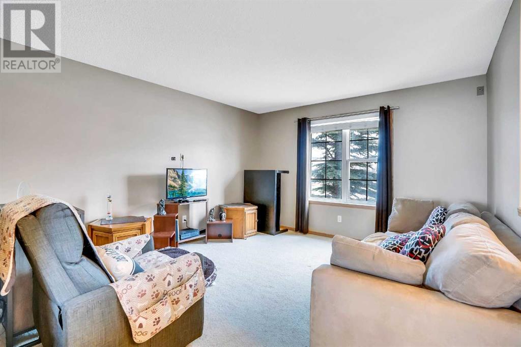 8 Covecreek Close Ne, Calgary, Alberta  T3K 0J5 - Photo 10 - A2199675