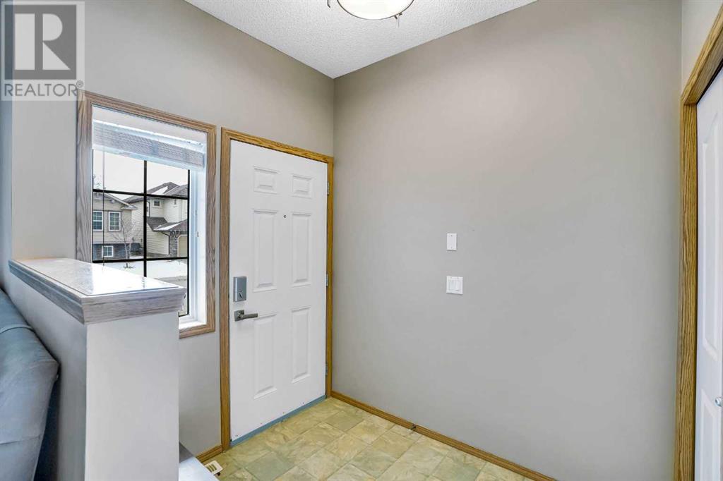 8 Covecreek Close Ne, Calgary, Alberta  T3K 0J5 - Photo 13 - A2199675