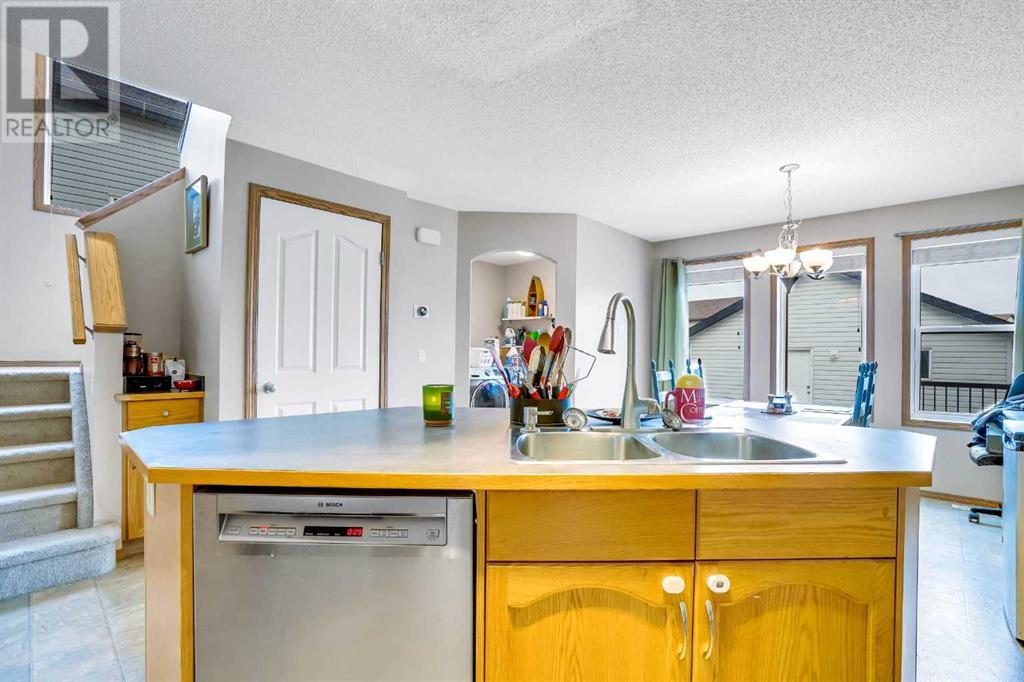 8 Covecreek Close Ne, Calgary, Alberta  T3K 0J5 - Photo 21 - A2199675