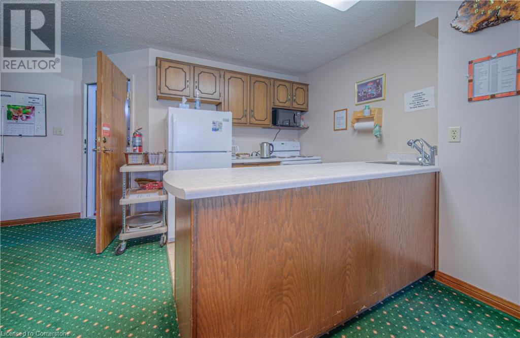 400 Champlain Boulevard Unit# 406, Cambridge, Ontario  N1R 7J6 - Photo 35 - 40726019