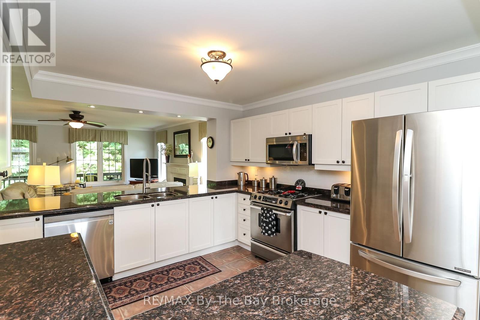 10 Masters Lane, Wasaga Beach, Ontario  L9Z 1S9 - Photo 17 - S12140606