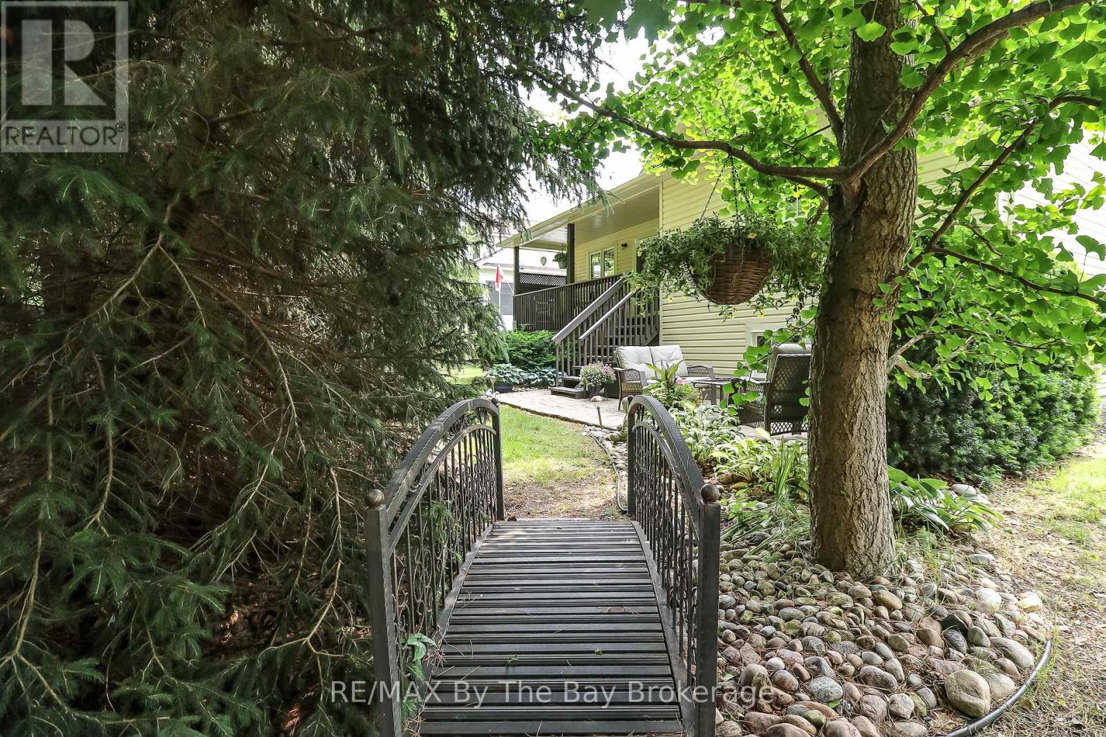 10 Masters Lane, Wasaga Beach, Ontario  L9Z 1S9 - Photo 38 - S12140606
