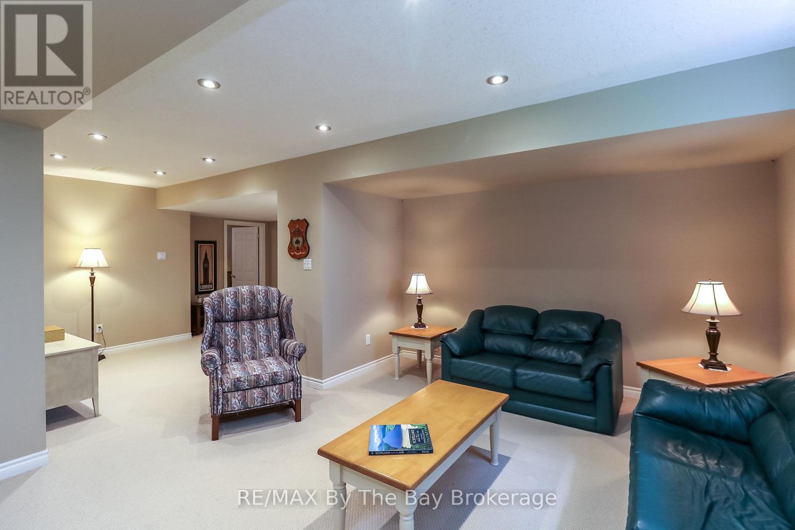 10 Masters Lane, Wasaga Beach, Ontario  L9Z 1S9 - Photo 48 - S12140606