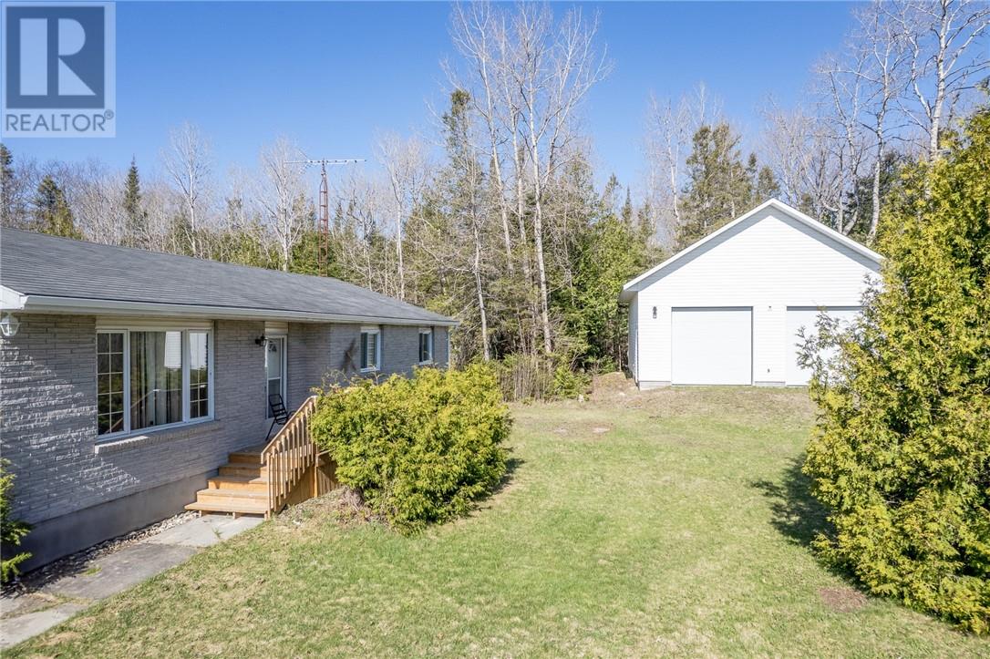 2605 Government Road, Providence Bay, Ontario  P0P 1T0 - Photo 4 - 2122101