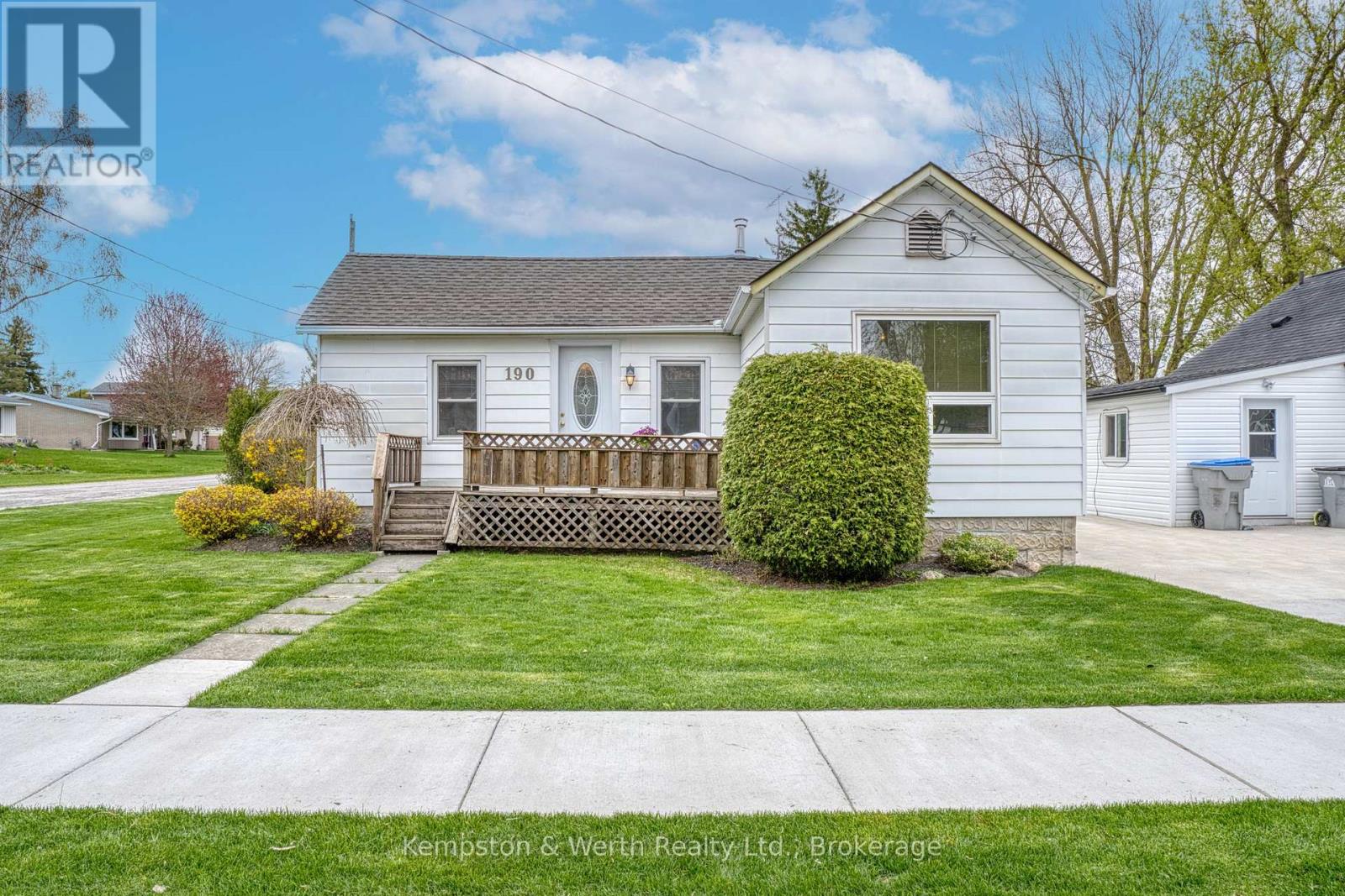 190 ELM AVENUE N, North Perth, Ontario