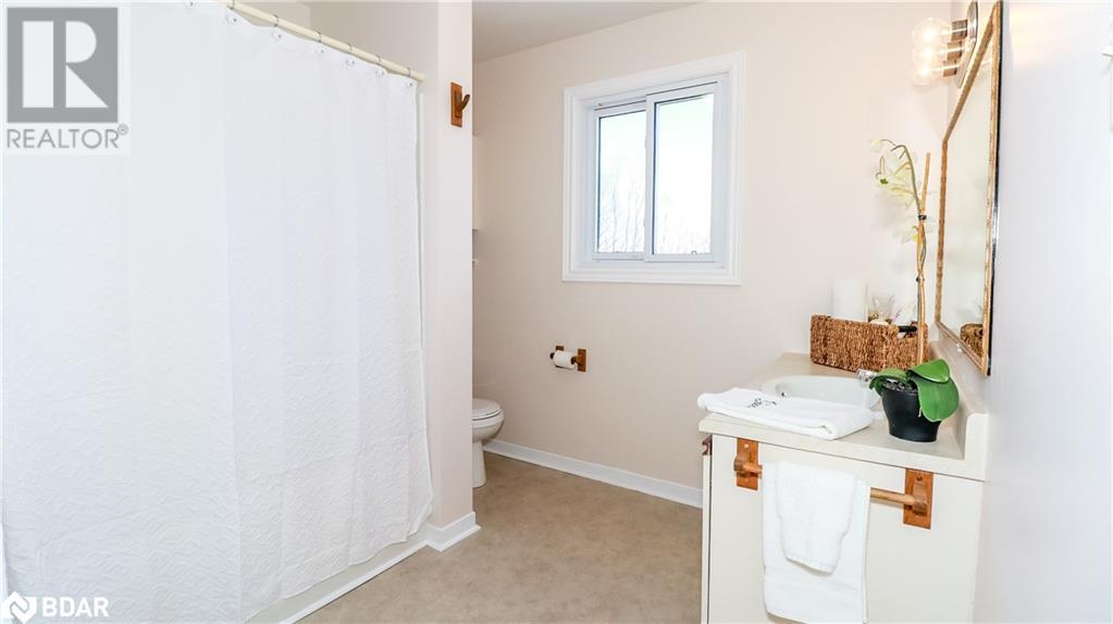82 Melinda Crescent, Barrie, Ontario  L4N 5G6 - Photo 19 - 40721526