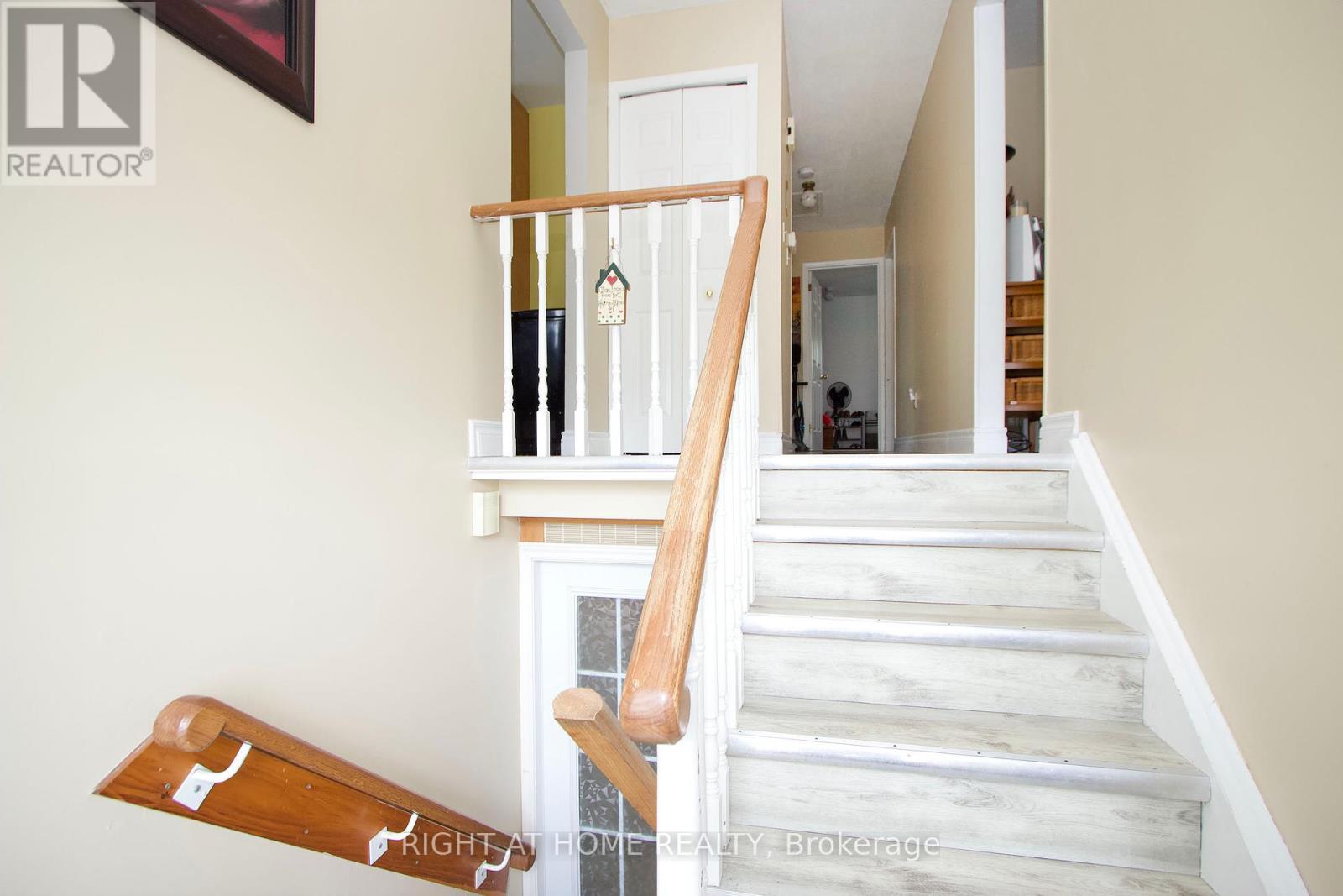344 Kensington Crescent, Oshawa, Ontario  L1G 7S5 - Photo 5 - E12140574