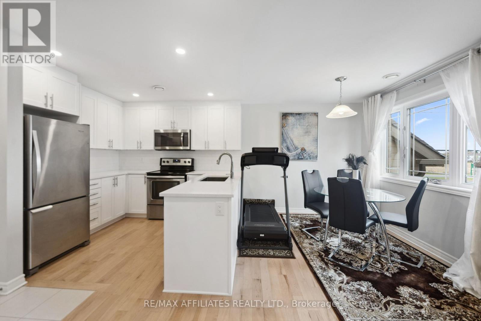 4 - 365 Tribeca Private, Ottawa, Ontario  K2J 6B4 - Photo 11 - X12140590