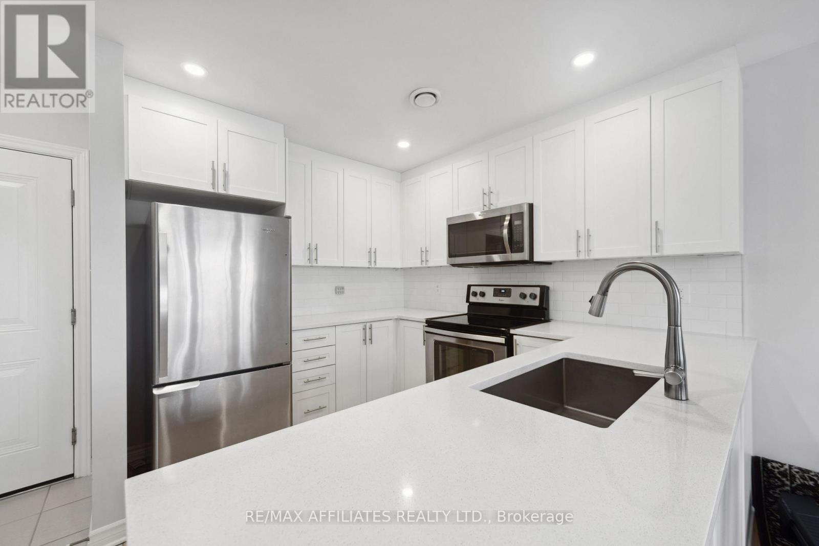 4 - 365 Tribeca Private, Ottawa, Ontario  K2J 6B4 - Photo 12 - X12140590
