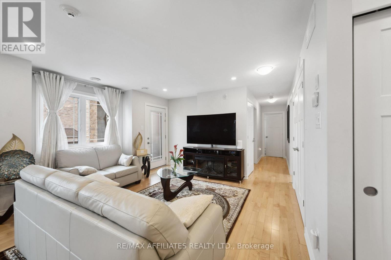 4 - 365 Tribeca Private, Ottawa, Ontario  K2J 6B4 - Photo 17 - X12140590