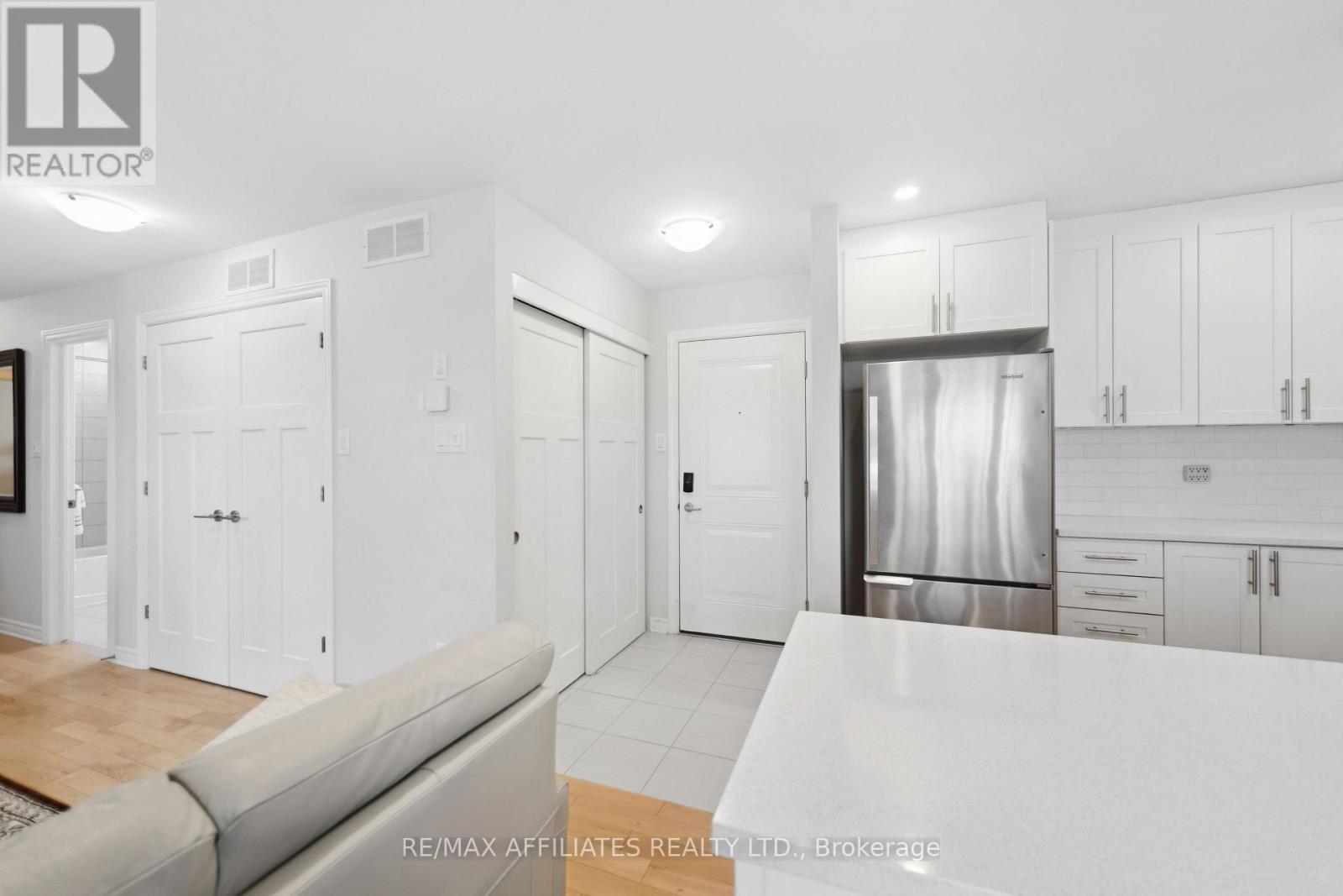 4 - 365 Tribeca Private, Ottawa, Ontario  K2J 6B4 - Photo 3 - X12140590