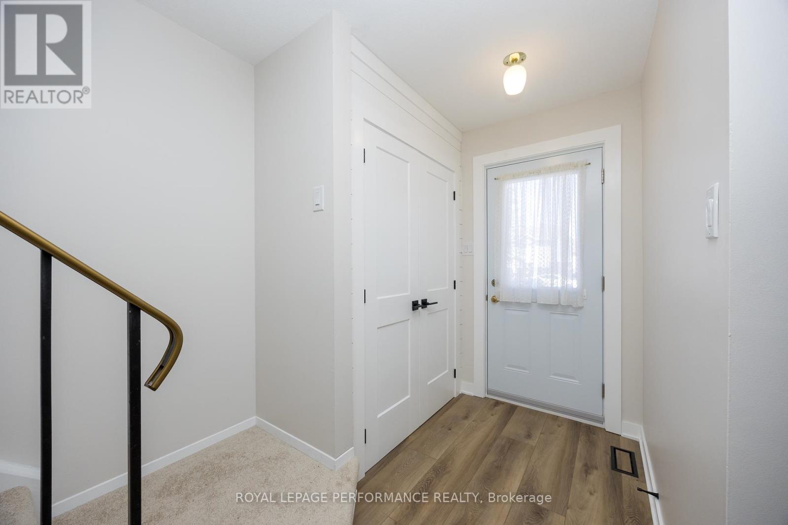 57 - 1946 Colorado Lane, Ottawa, Ontario  K1C 6T8 - Photo 5 - X12140629