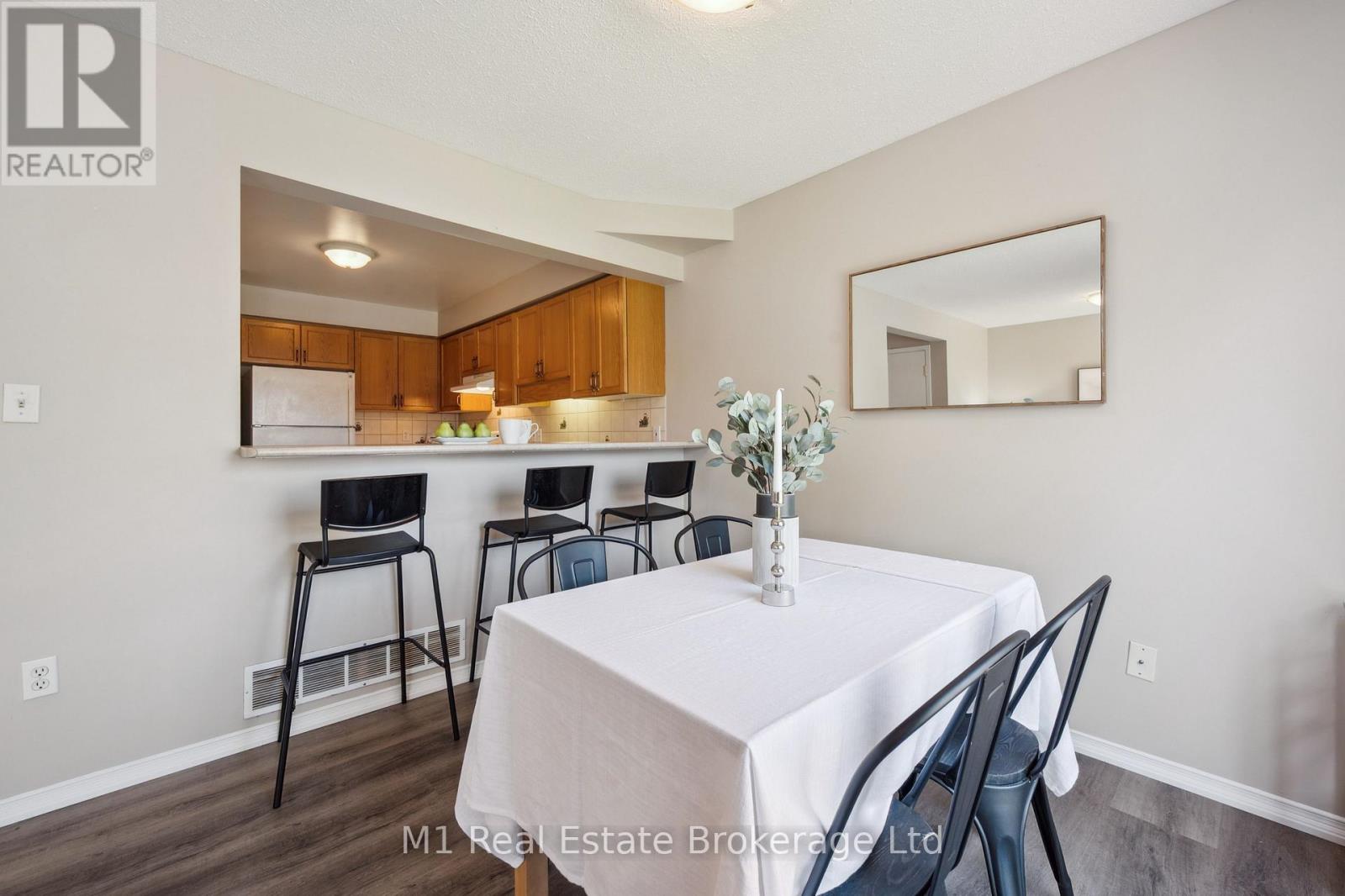 9 Eugene Drive, Guelph, Ontario  N1L 1P6 - Photo 10 - X12140637