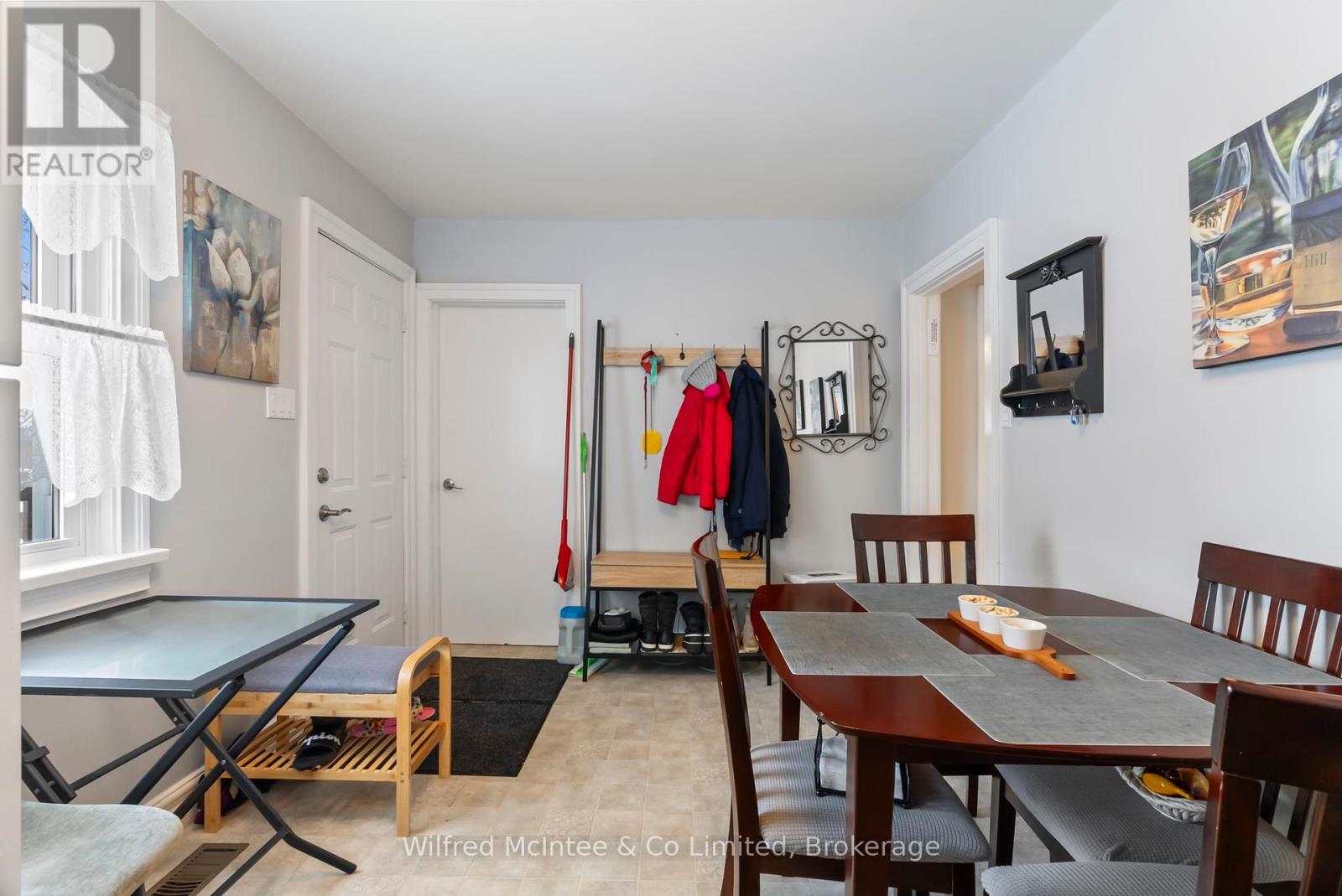 104 Mcgivern Street W, Brockton, Ontario  N0G 2V0 - Photo 11 - X12140646