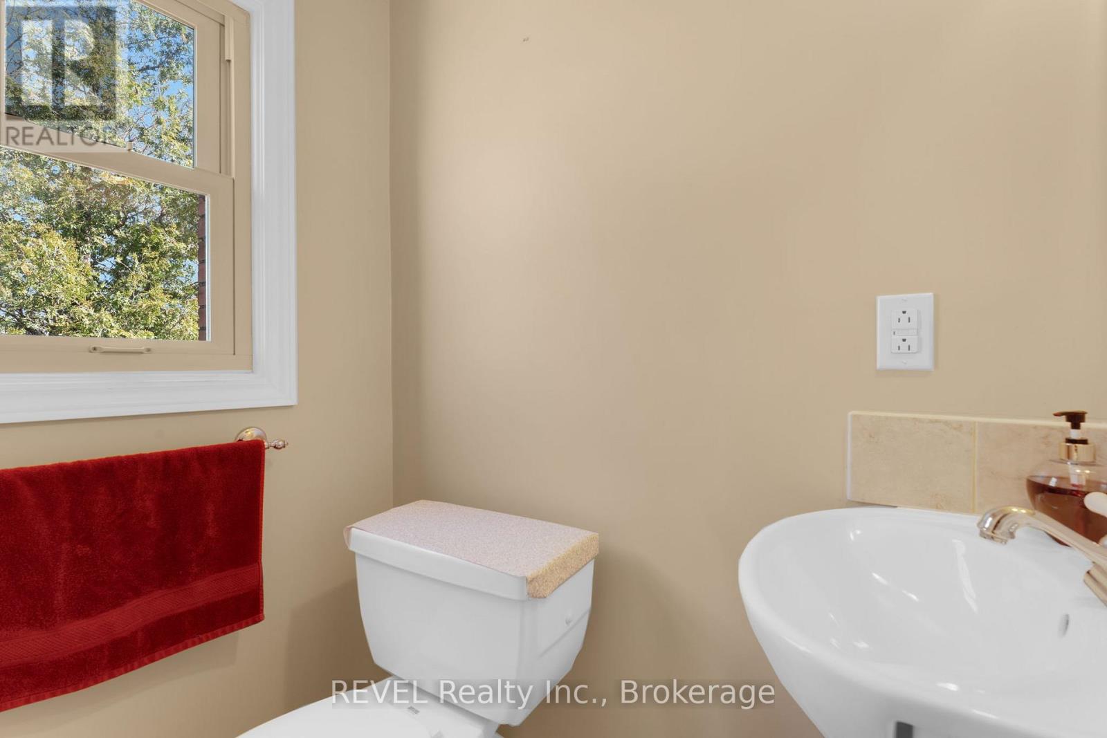 239 Becken Crescent, Welland (Cooks Mills), Ontario  L3B 5N4 - Photo 27 - X12140620