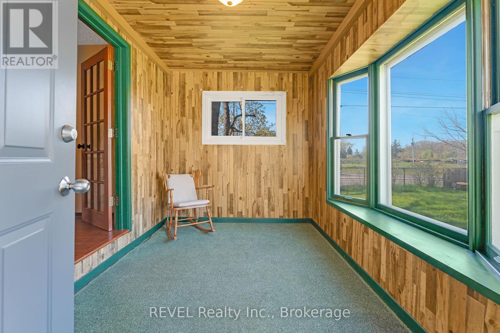 239 Becken Crescent, Welland (Cooks Mills), Ontario  L3B 5N4 - Photo 5 - X12140620