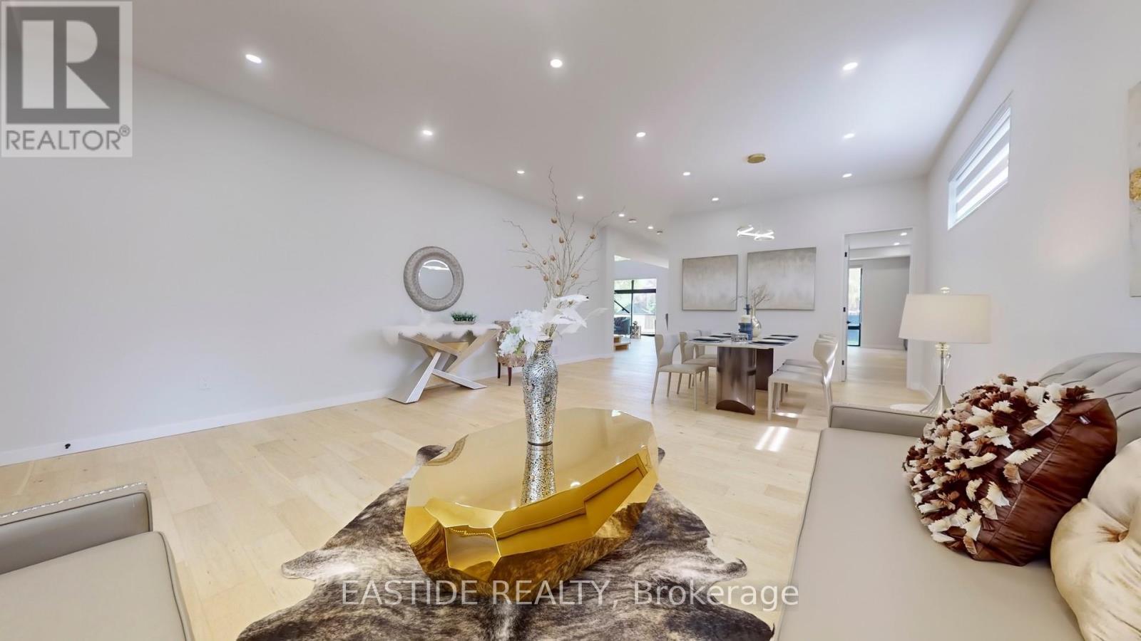35 Clareville Crescent, Toronto (Don Valley Village), Ontario  M2J 2B9 - Photo 6 - C12140581