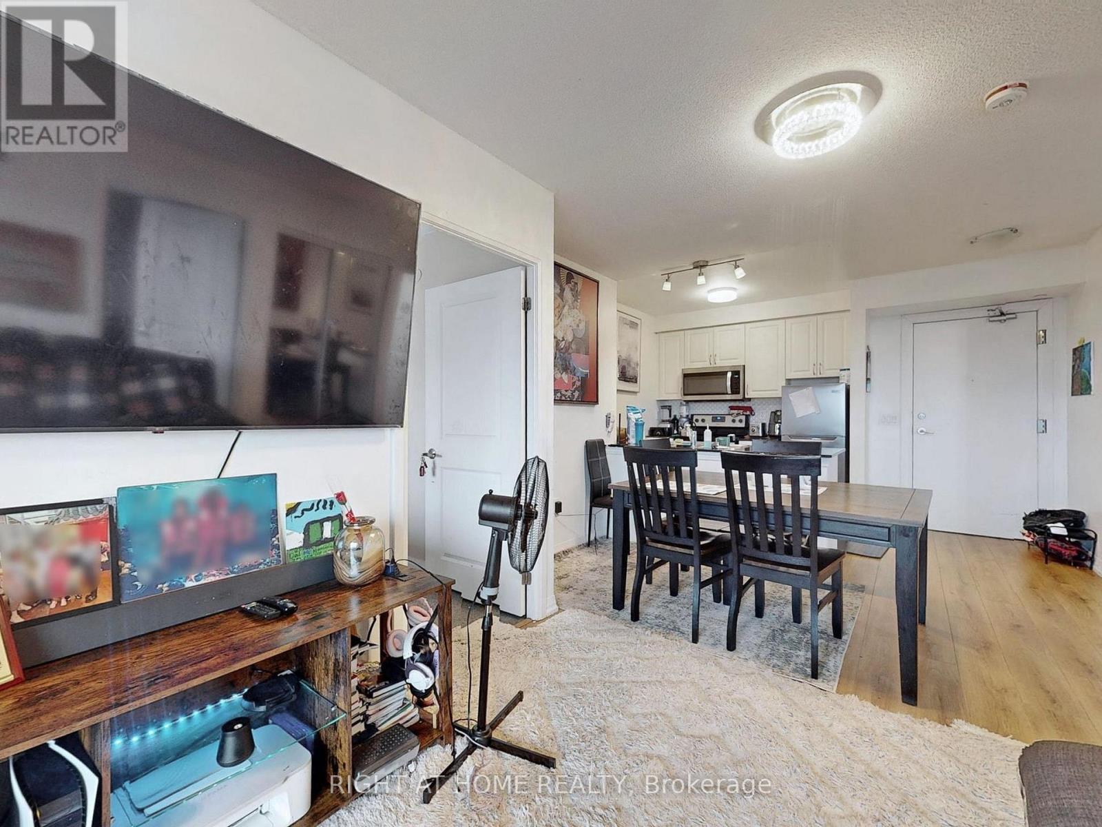610 - 741 Sheppard Avenue W, Toronto (Clanton Park), Ontario  M3H 0C9 - Photo 14 - C12140585