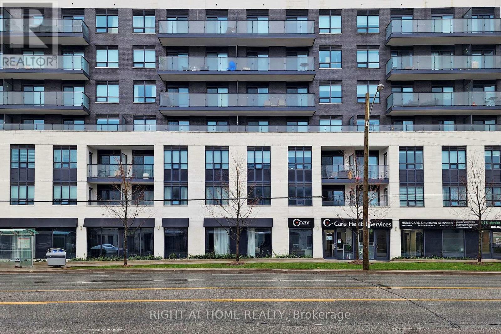 610 - 741 Sheppard Avenue W, Toronto (Clanton Park), Ontario  M3H 0C9 - Photo 2 - C12140585