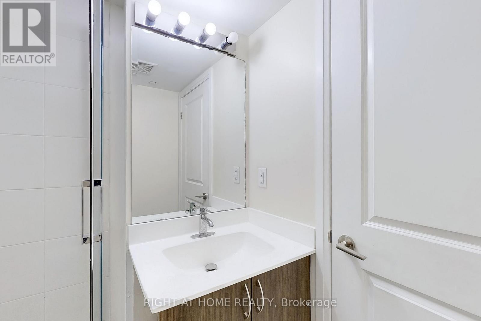 610 - 741 Sheppard Avenue W, Toronto (Clanton Park), Ontario  M3H 0C9 - Photo 43 - C12140585