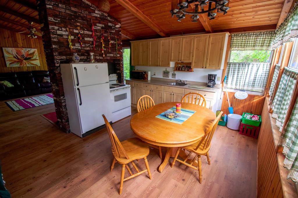 257 Ta-Wa-Pit Drive, Clear Lake, Manitoba  R0J 2H0 - Photo 6 - 202510522